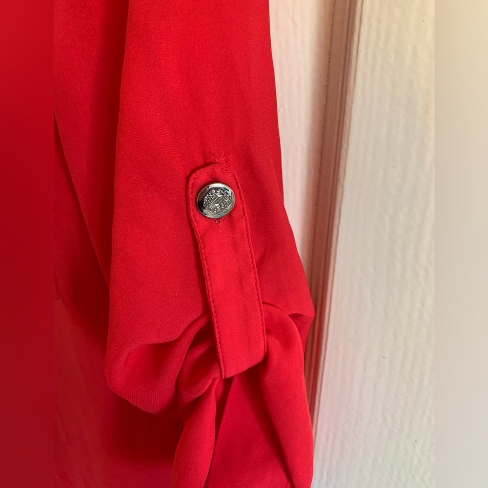 H&M buttoned down top - Picture 2 of 5